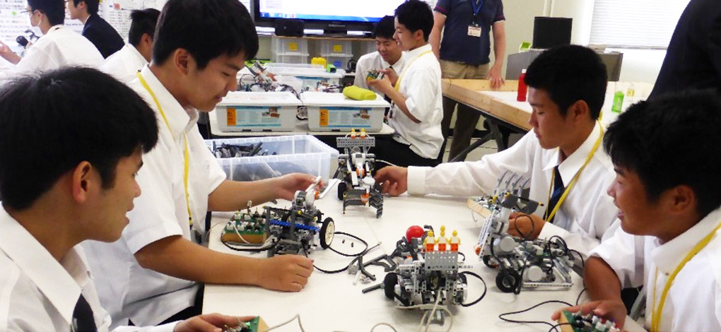 電子システム工学科(詫間キャンパス)